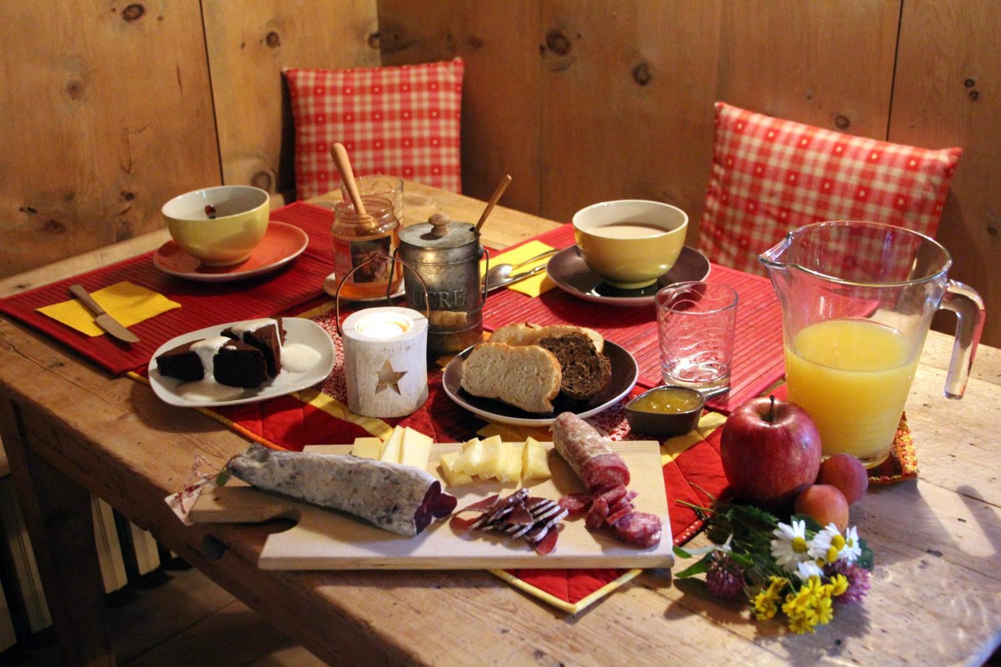 Bed & Breakfast Campaciol リヴィーニョ エクステリア 写真